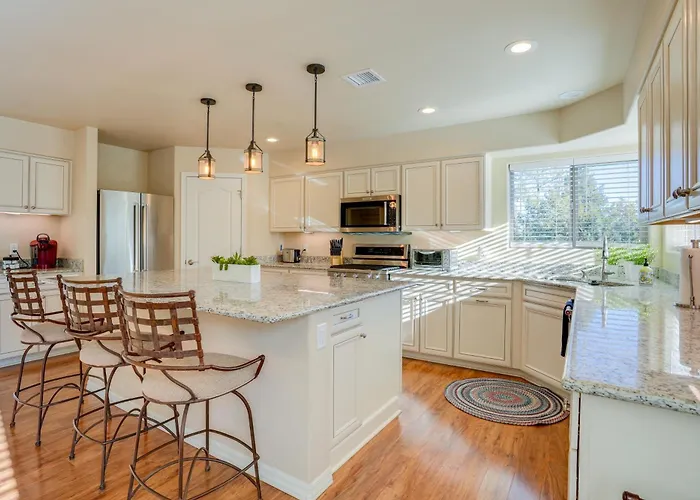 4 Mi To Hiking! W/ Furnished Patio *