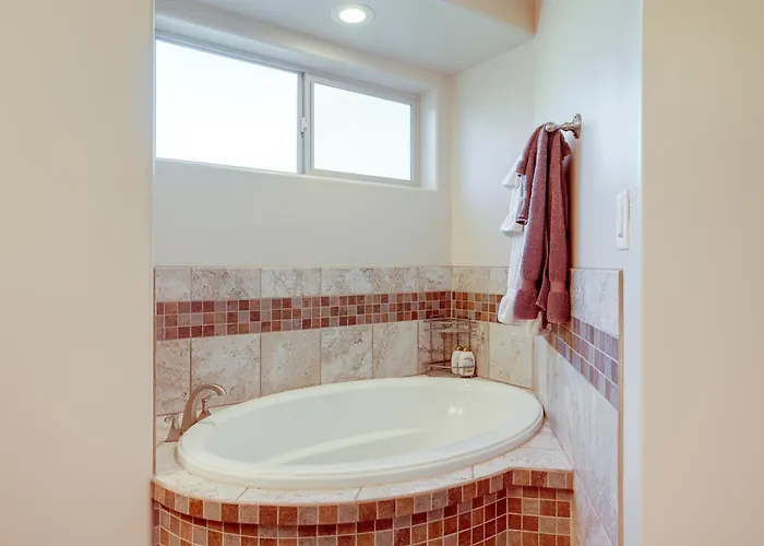 Holiday home 4 Mi To Hiking! W/ Furnished Patio